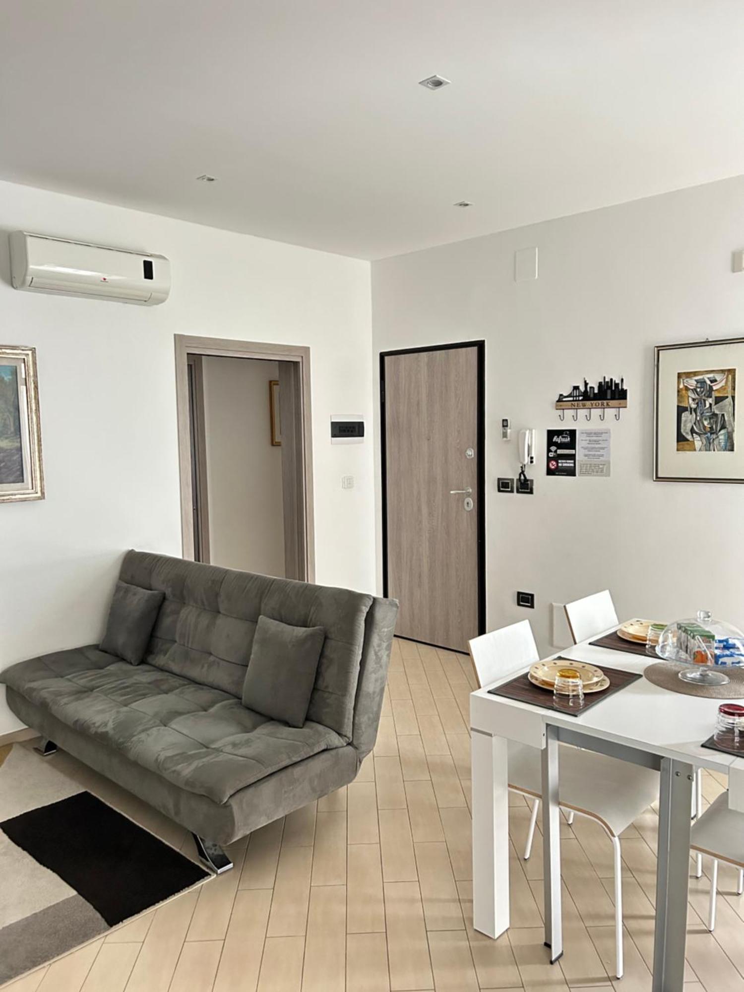 Refresh House Apartment Бриндизи Екстериор снимка